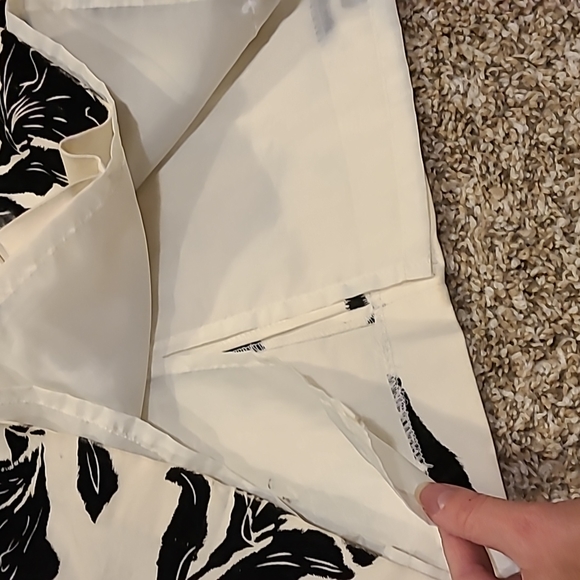 Mid length skirt - Picture 6 of 6